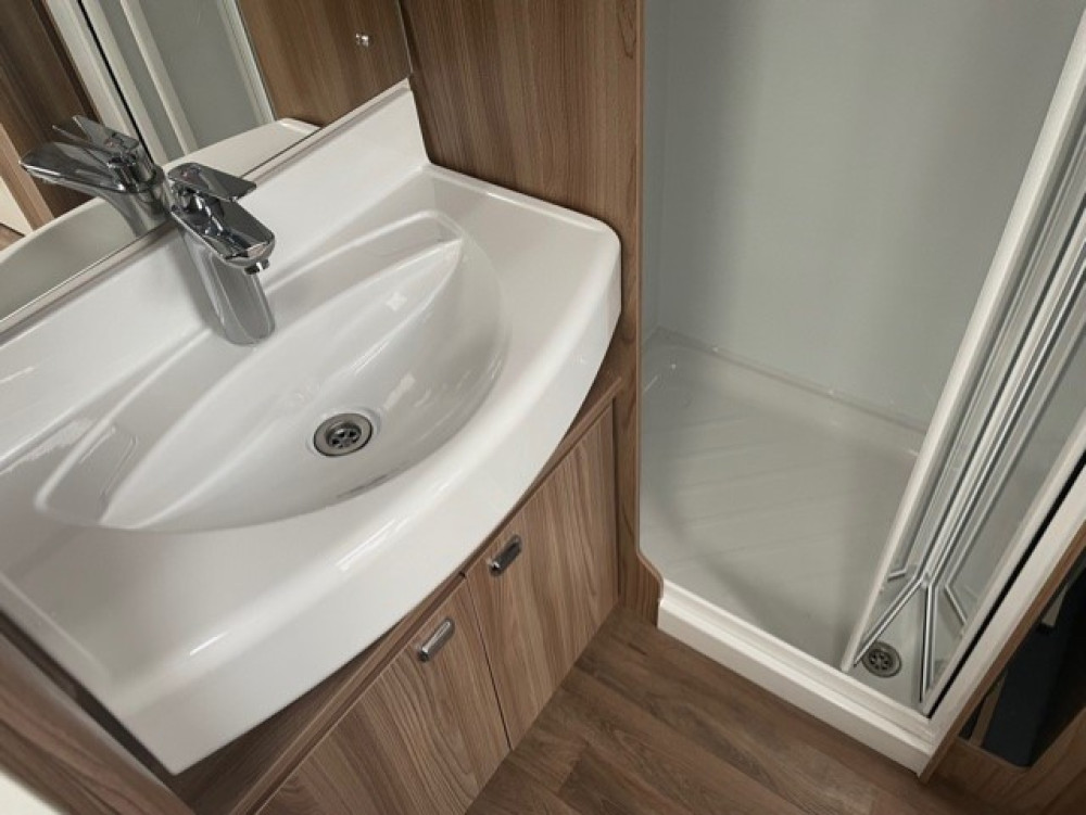 Swift Kudos 440 Find My Leisure Vehicle